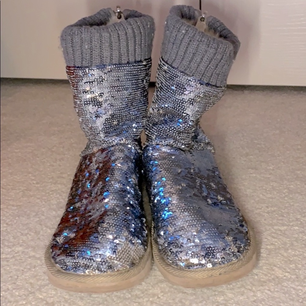 🪩VS PINK sequin boots